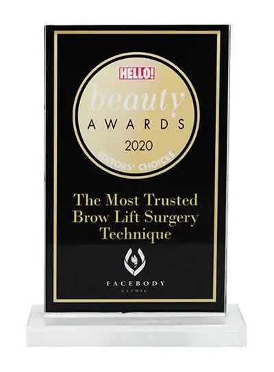 รางวัล Facebody Clinic คุณหมอ 1